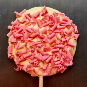 Strawberries and cream lollipop