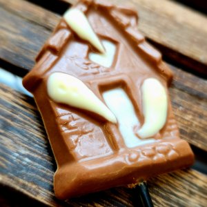 halloween chocolate haunted house